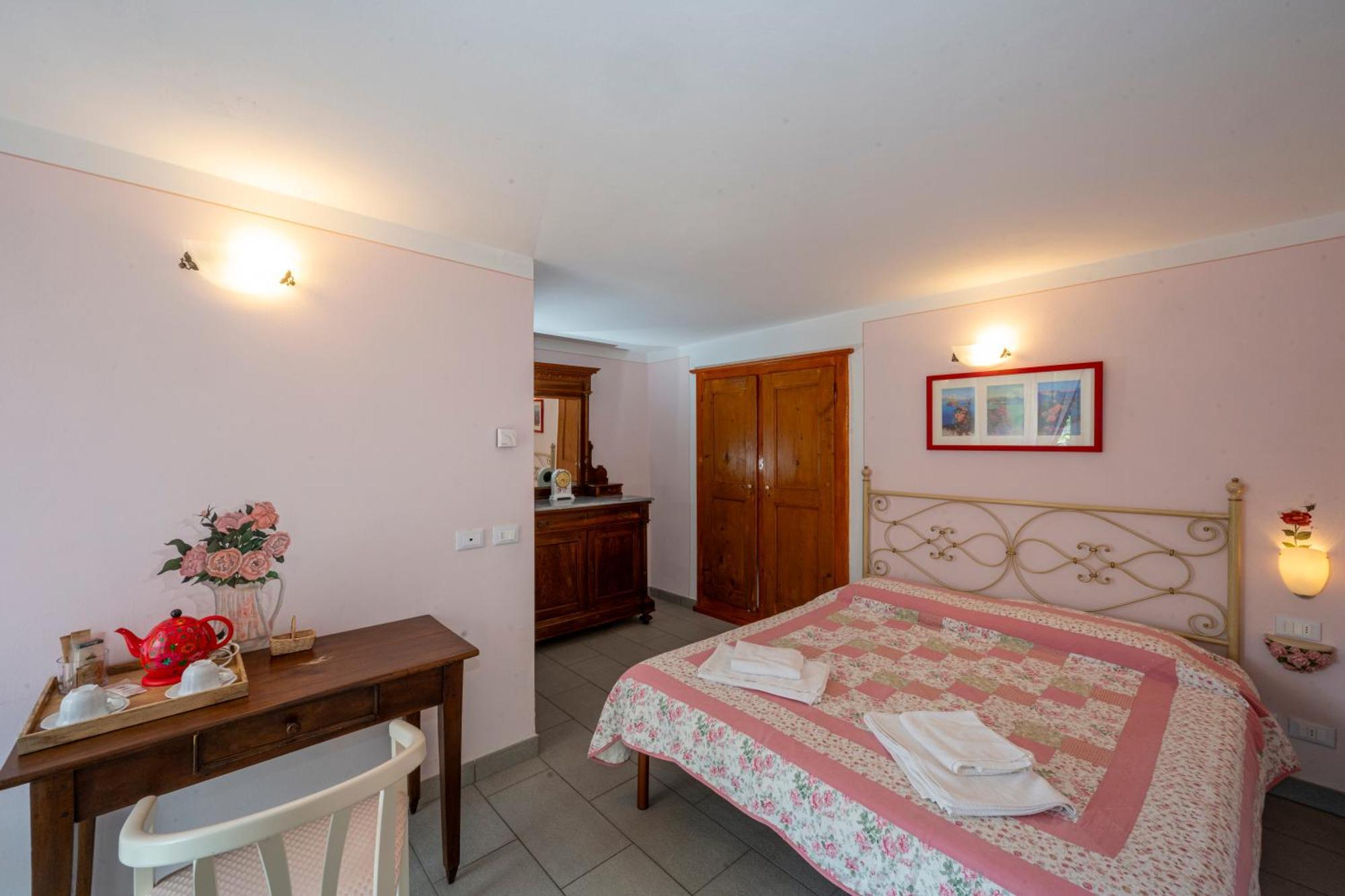 Guesthouse Giulietta E Romeo Cossogno Екстериор снимка