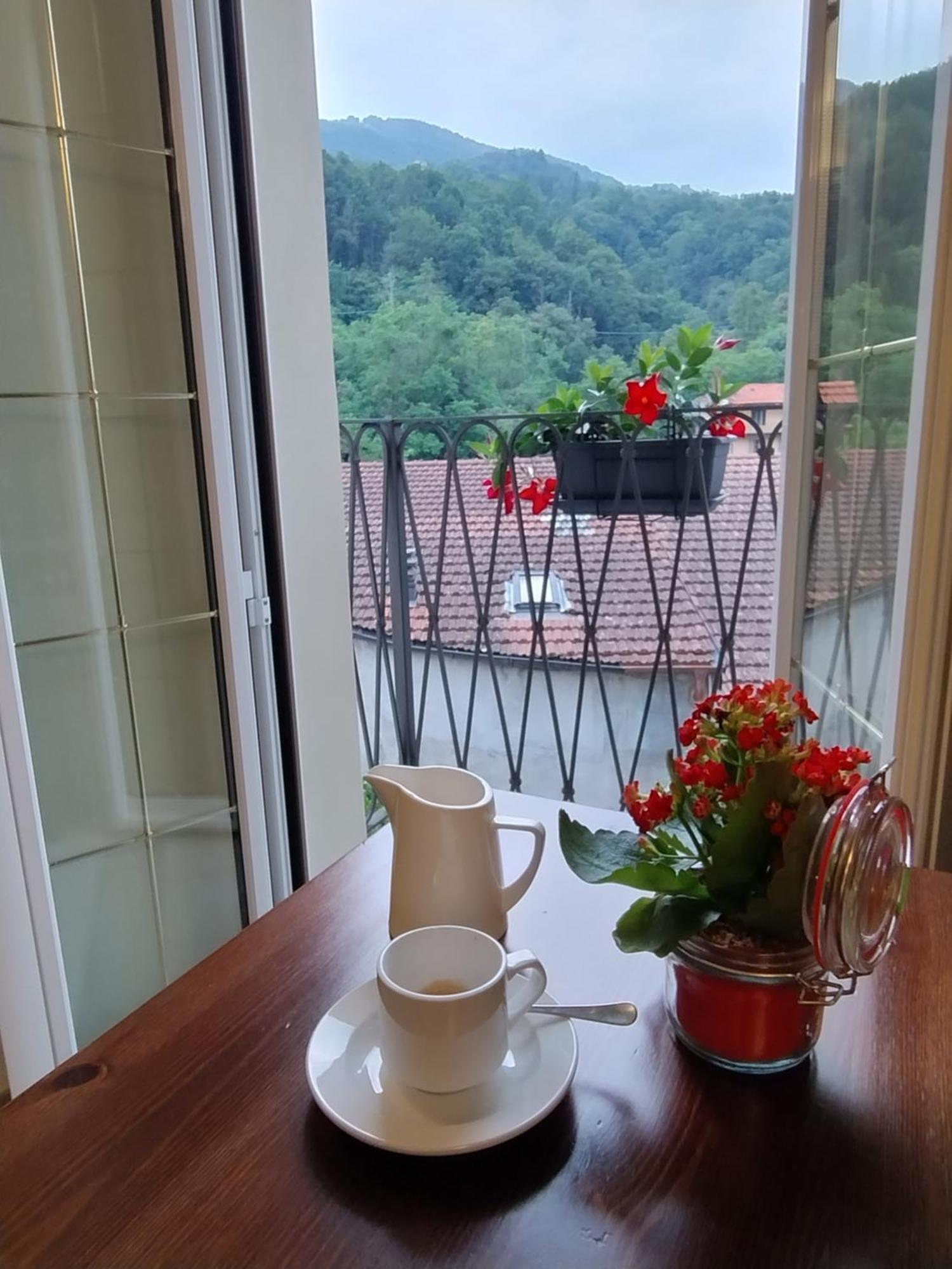 Guesthouse Giulietta E Romeo Cossogno Екстериор снимка