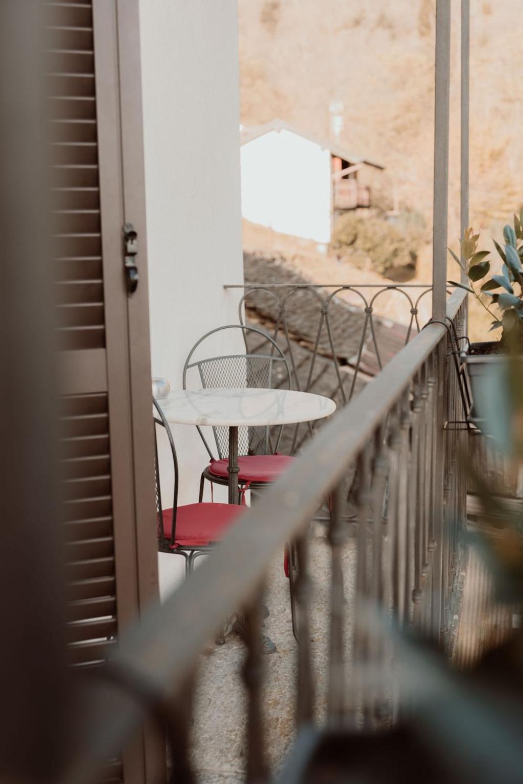 Guesthouse Giulietta E Romeo Cossogno Екстериор снимка