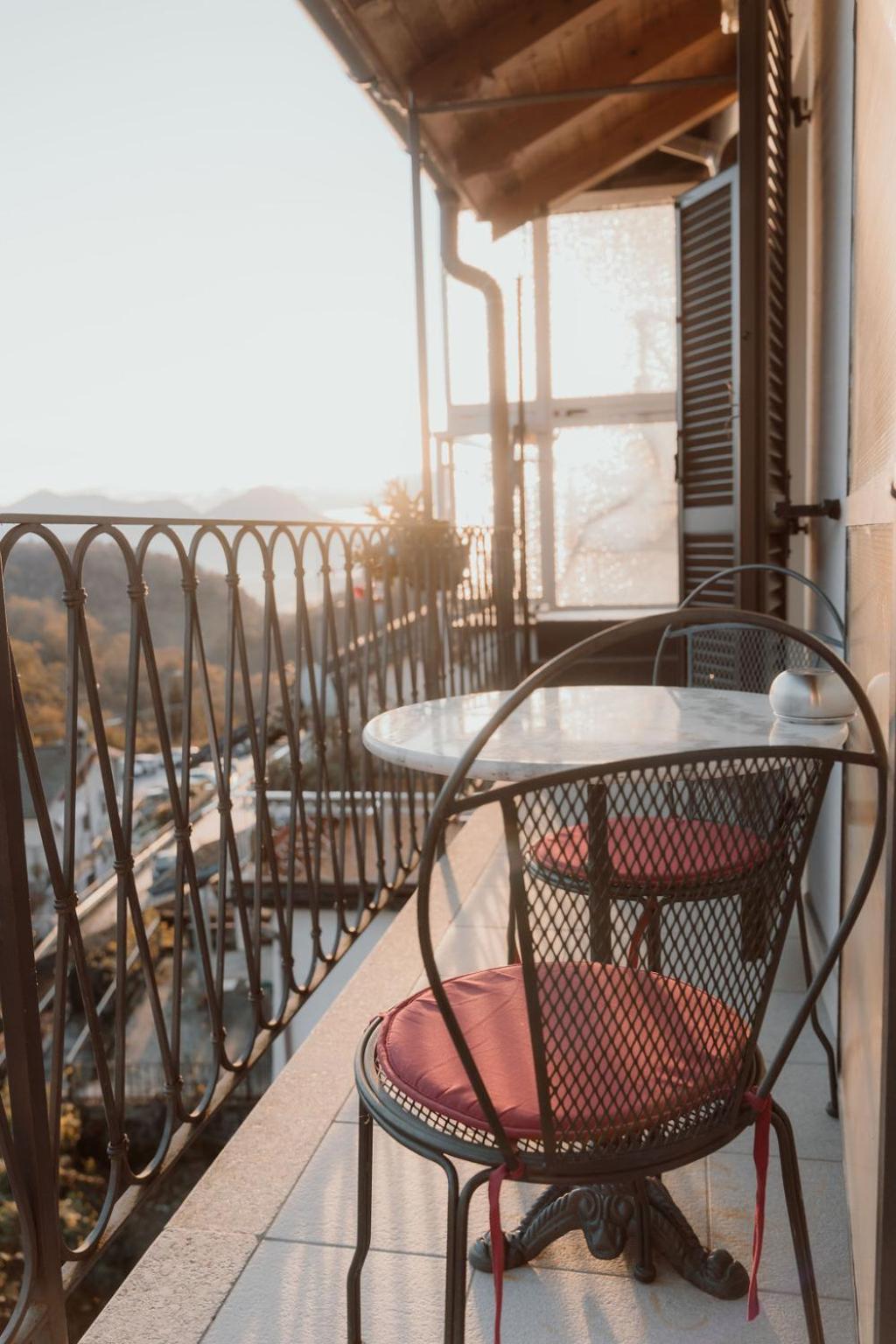 Guesthouse Giulietta E Romeo Cossogno Екстериор снимка